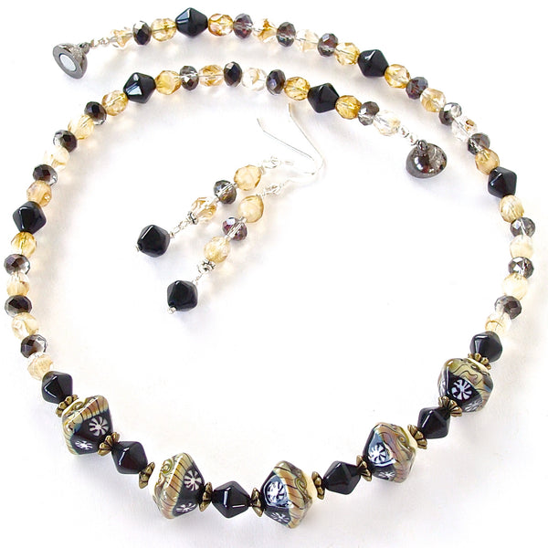 Black and White necklace with Magnetic Clasp