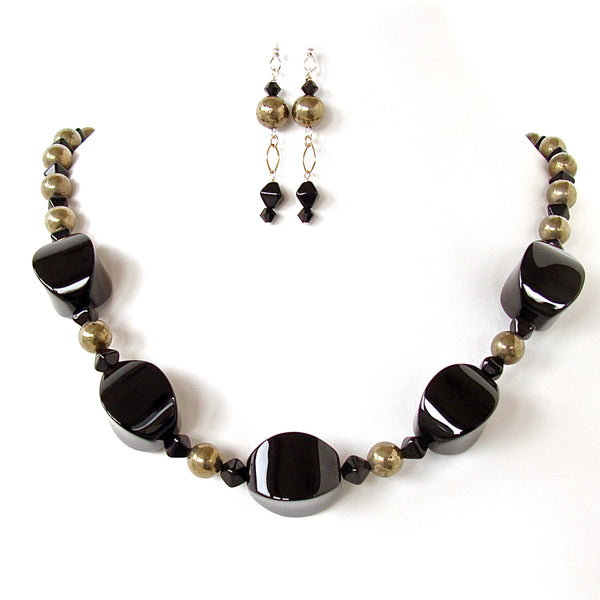 Harlequin: Black High Fashion Necklace