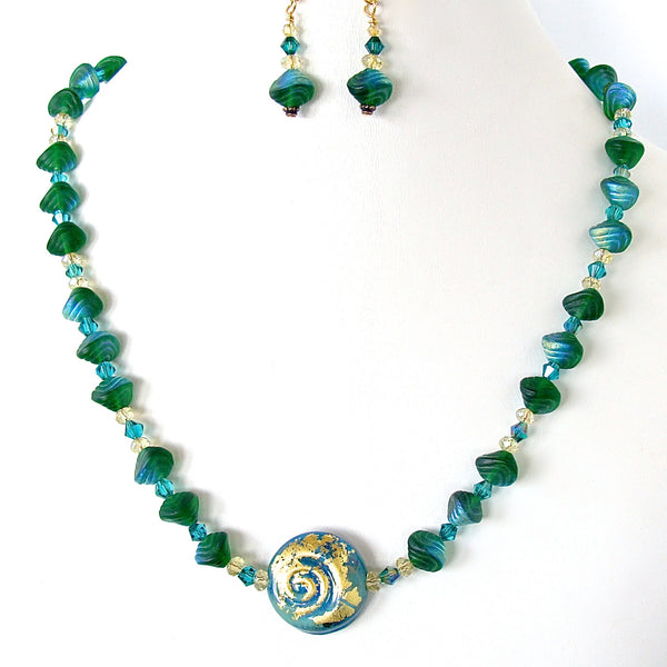 Bottle Green Necklace Set
