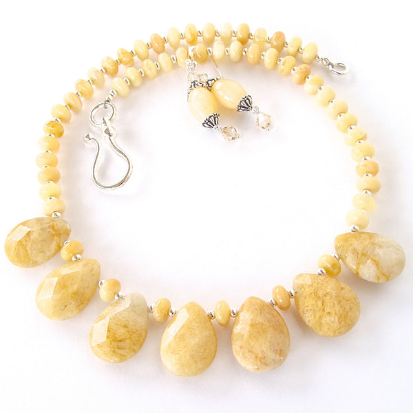 Cream Beaded Necklace Set
