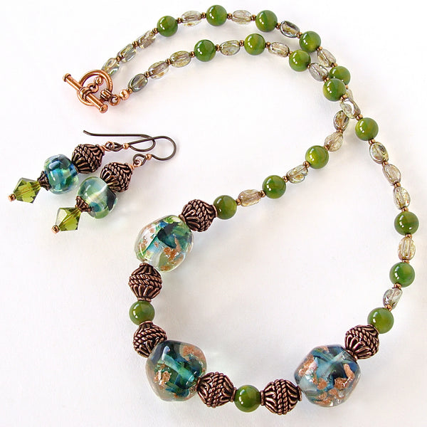 Green glass necklace set