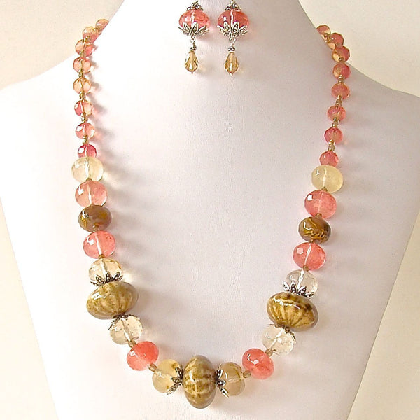 Organic elegant transitional jewelry