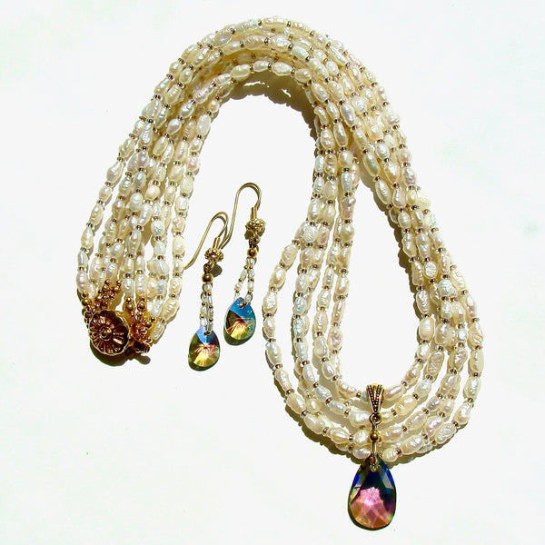 Pearl Pendant Necklace