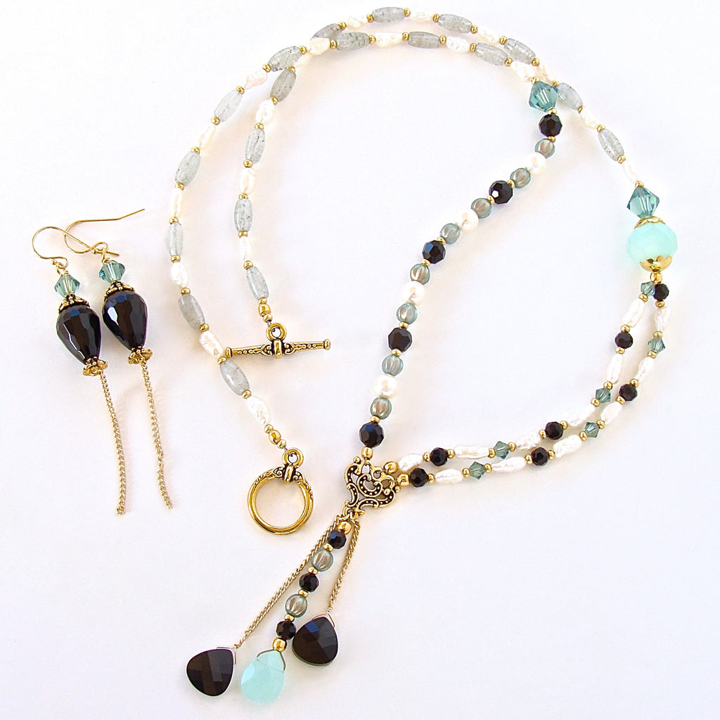 Pearl Necklace with Chalcedony