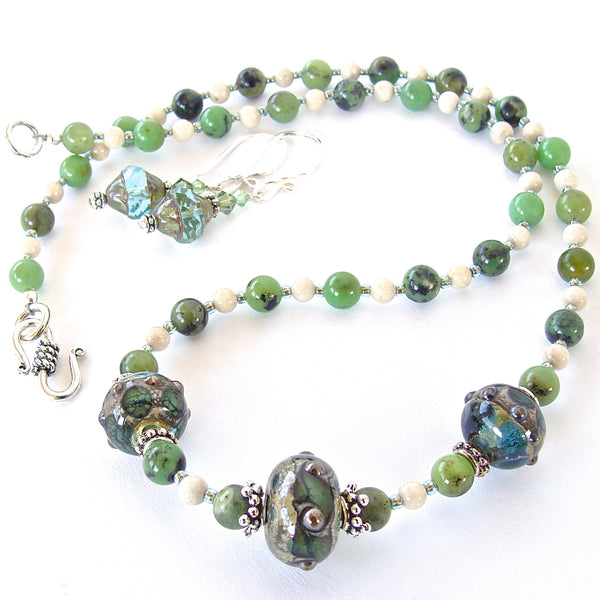 Argus: Apple Green Stone Necklace Set