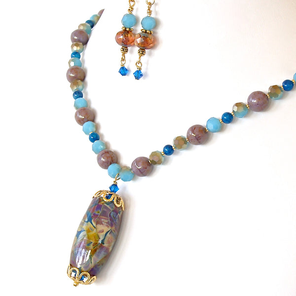 Avery: Blue Pendant Necklace Set