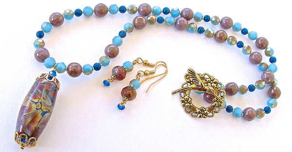 Avery: Blue Pendant Necklace Set
