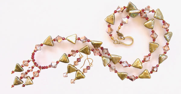 pearl statement necklace