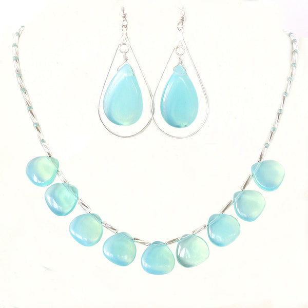 summer Necklace in aqua