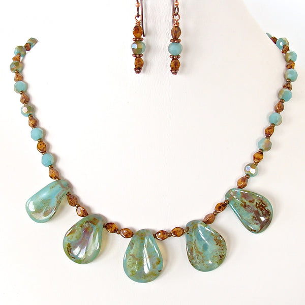 Beaded aqua green necklace