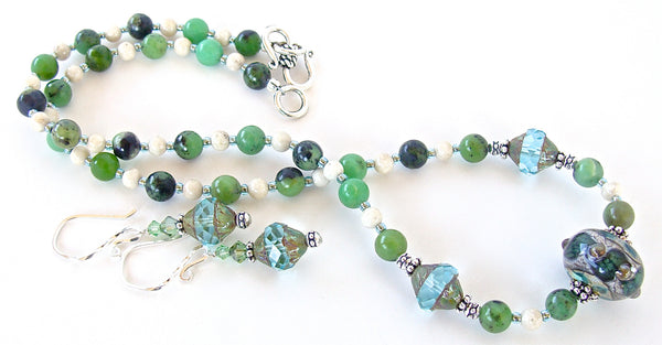 Bright green necklace