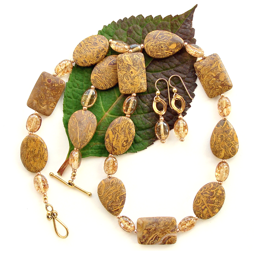 Lilith: Fall Jewelry in Brown and Gold