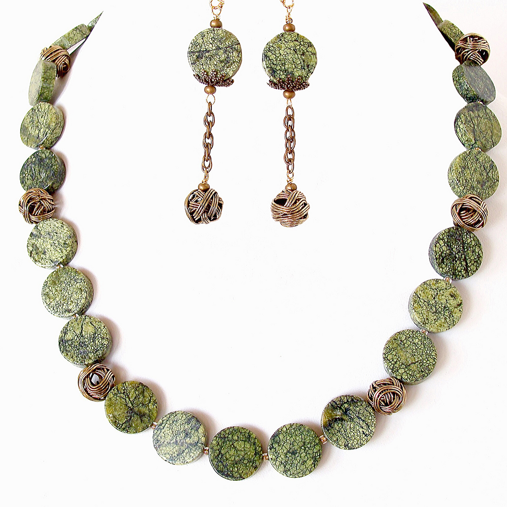 Gemstone Necklace in Pistachio Green