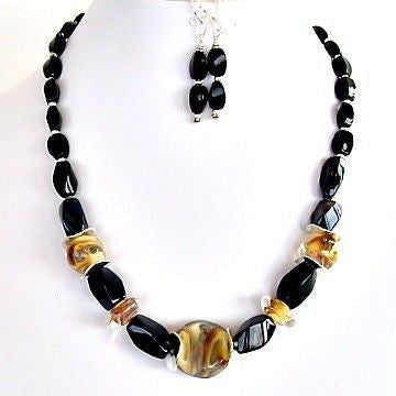 Handblown glass and onyx necklace