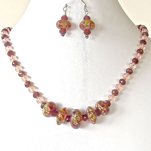 Plum and green handcrafted glass necklace set