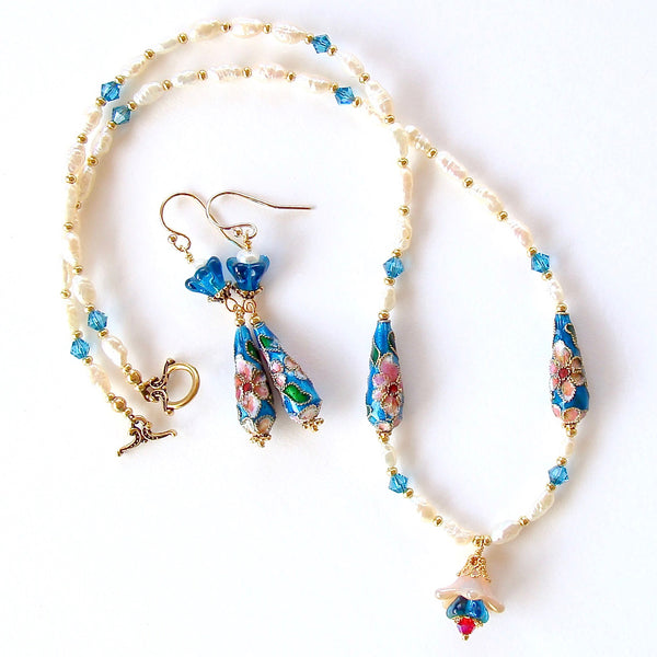 blue and white pearl necklace set